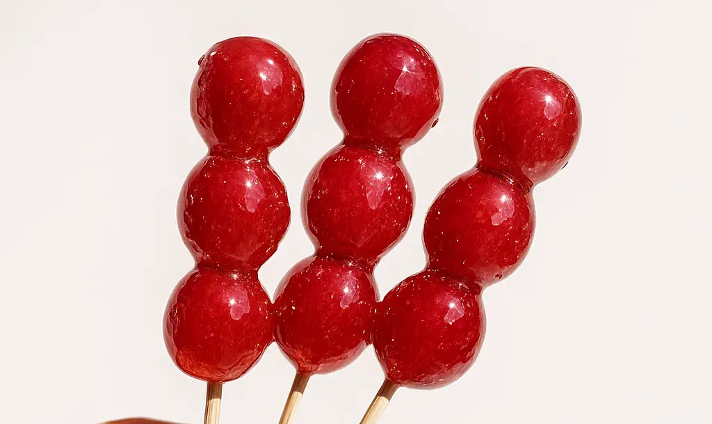 Sweet & Crunchy Tanghulu Grapes